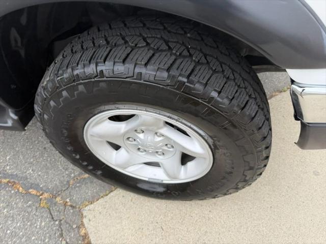 2004 Toyota Tacoma PreRunner V6