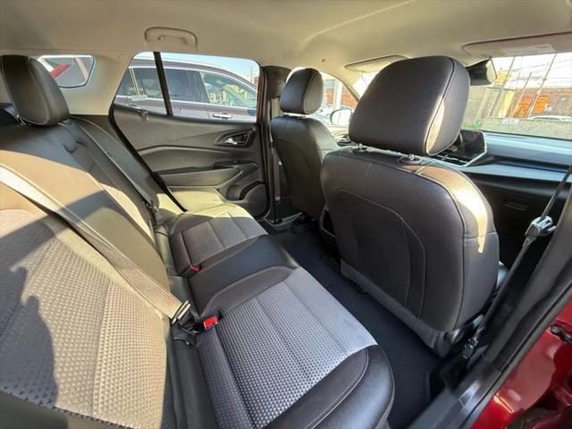 2025 Chevrolet Trax FWD LT