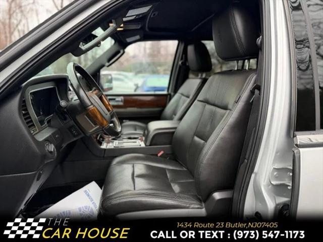 2013 Lincoln Navigator L Base