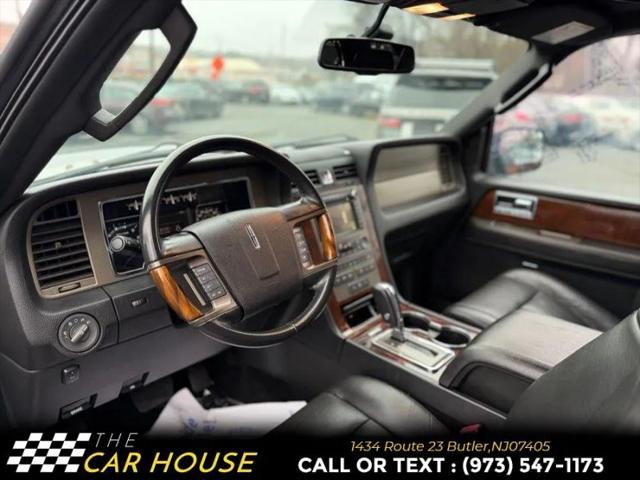 2013 Lincoln Navigator L Base