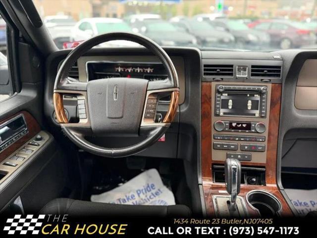 2013 Lincoln Navigator L Base