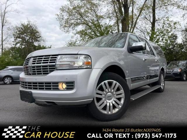 2013 Lincoln Navigator L Base