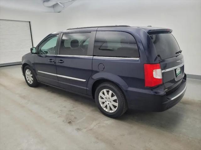 2016 Chrysler Town & Country Touring