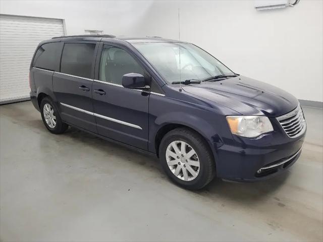 2016 Chrysler Town & Country Touring