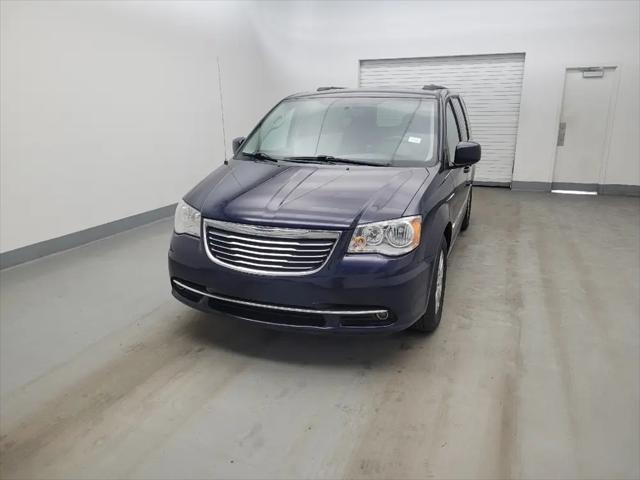 2016 Chrysler Town & Country Touring