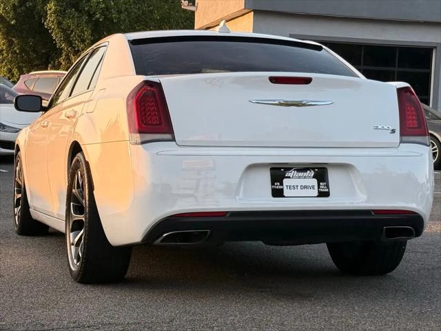 2018 Chrysler 300 300S