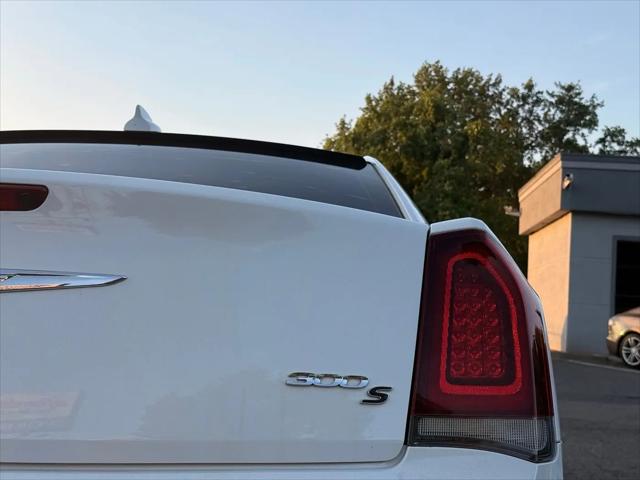 2018 Chrysler 300 300S