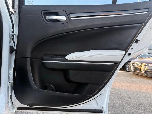 2018 Chrysler 300 300S