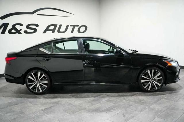 2022 Nissan Altima SR FWD