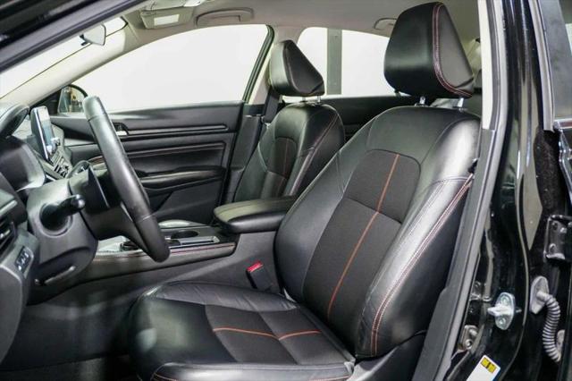 2022 Nissan Altima SR FWD