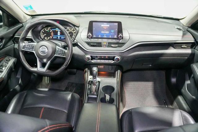 2022 Nissan Altima SR FWD