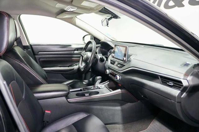 2022 Nissan Altima SR FWD