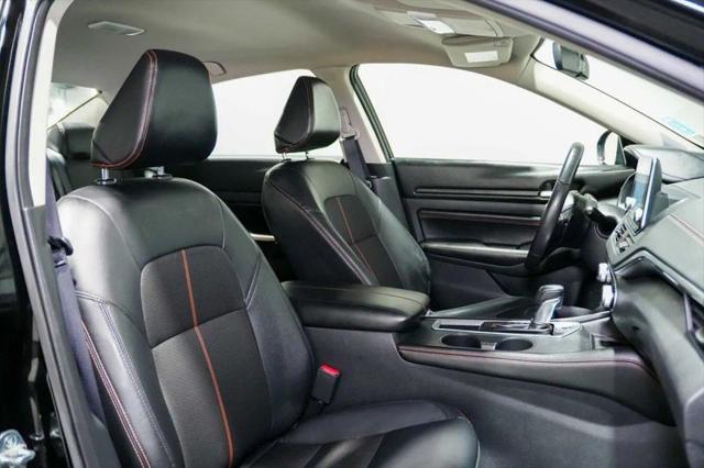 2022 Nissan Altima SR FWD
