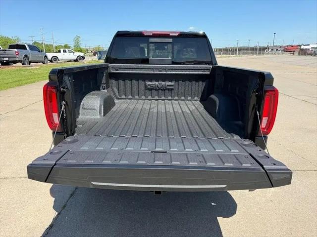 2026 GMC Sierra 1500 Crew Cab, Short Bed, SLT, 4WD