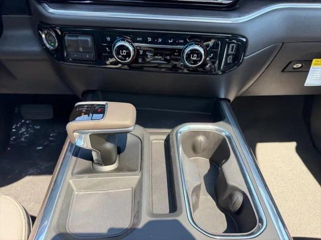 2026 GMC Sierra 1500 Crew Cab, Short Bed, SLT, 4WD