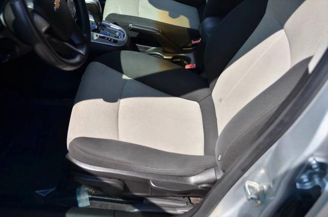 2011 Chevrolet Cruze LS