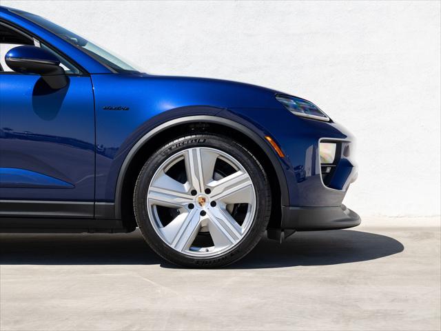 2026 Porsche Macan Electric Unknown
