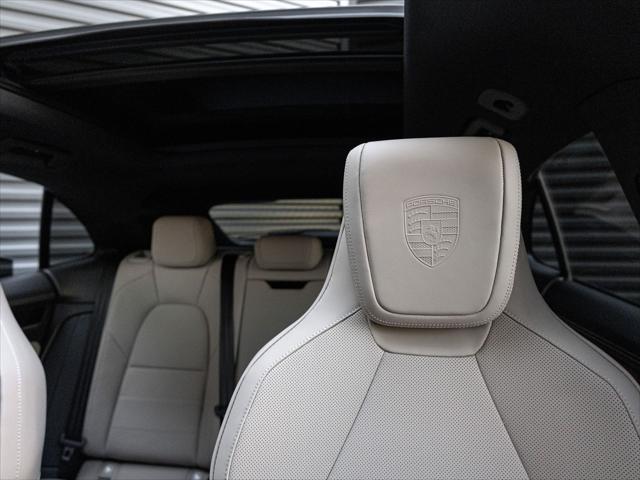 2026 Porsche Macan Electric Unknown
