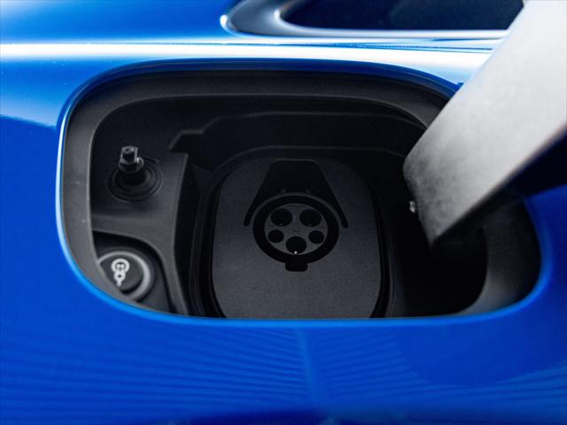 2026 Porsche Macan Electric Unknown