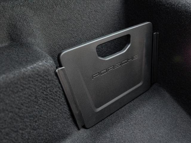 2026 Porsche Macan Electric Unknown