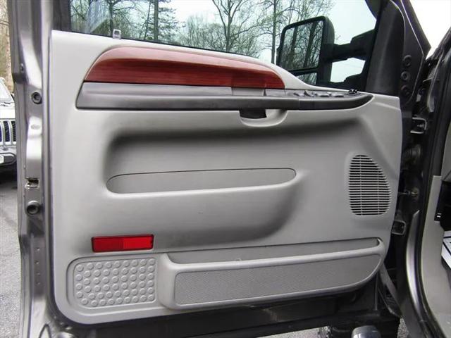 2005 Ford F-250 Lariat