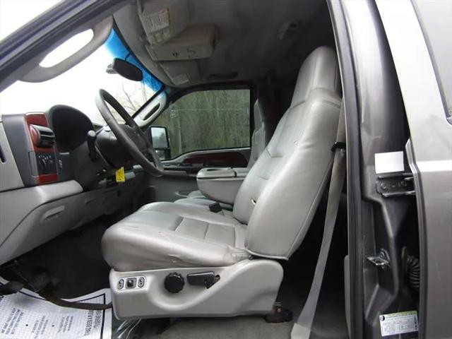 2005 Ford F-250 Lariat