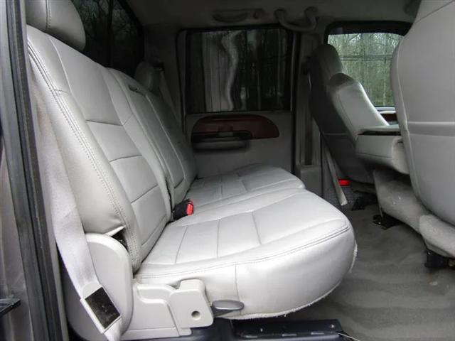 2005 Ford F-250 Lariat