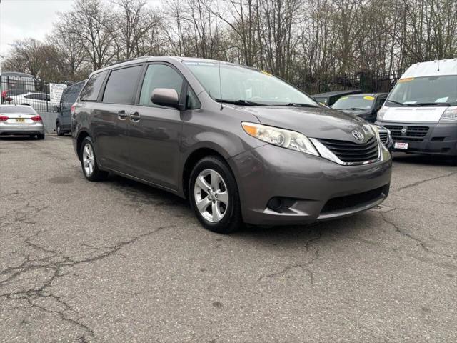 2013 Toyota Sienna LE V6 8 Passenger for sale in Elizabeth, NJ
