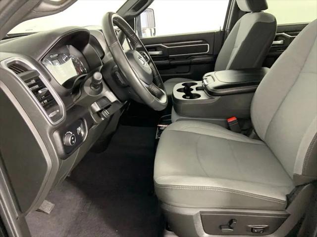 2024 Ram 3500 Big Horn Crew Cab 4x4 8' Box