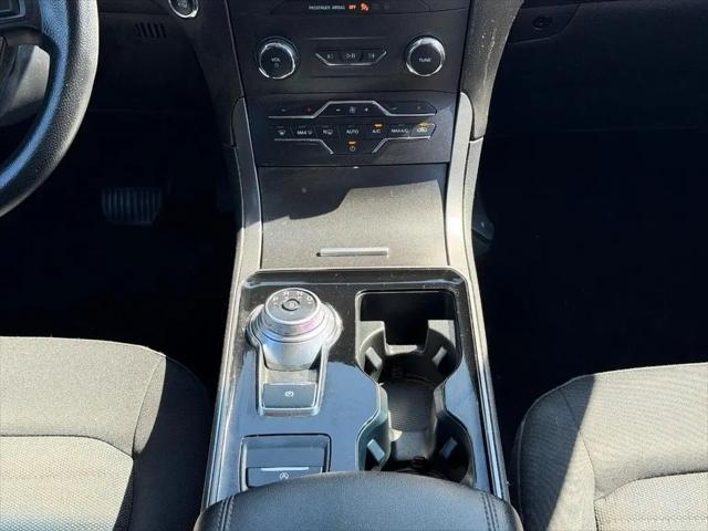 2020 Ford Edge SE