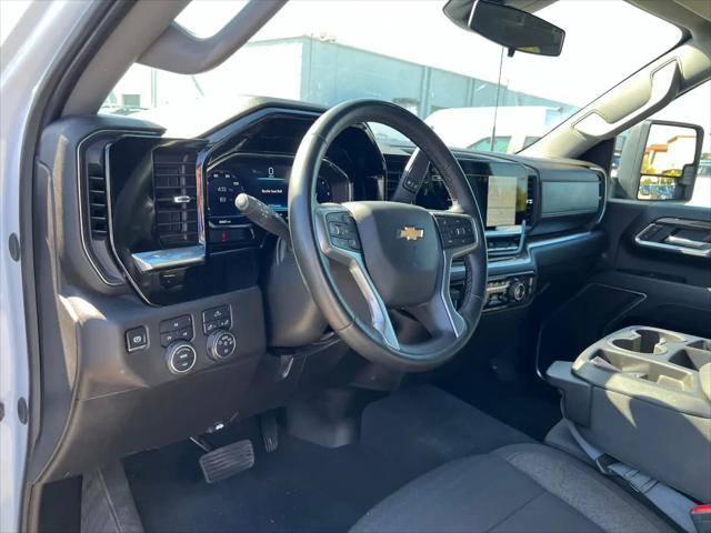 2025 Chevrolet Silverado 2500HD 4WD Crew Cab Standard Bed LT