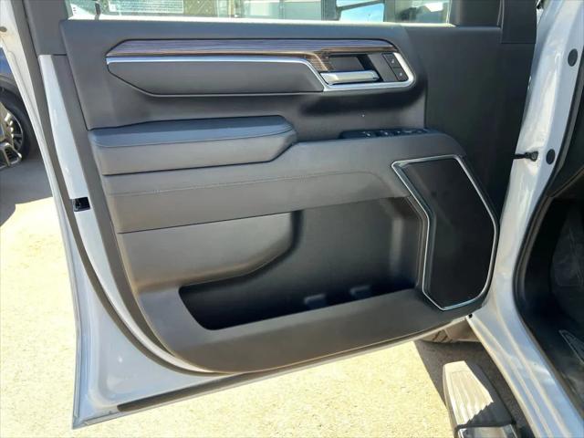 2025 Chevrolet Silverado 2500HD 4WD Crew Cab Standard Bed LT