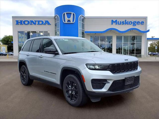 2025 Jeep Grand Cherokee Altitude 4x4 for sale in Muskogee, OK