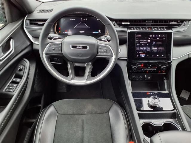 2025 Jeep Grand Cherokee Altitude 4x4