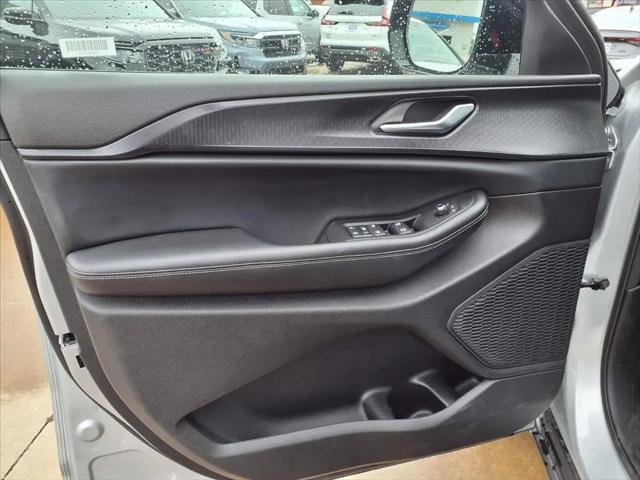 2025 Jeep Grand Cherokee Altitude 4x4