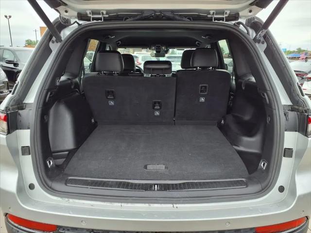 2025 Jeep Grand Cherokee Altitude 4x4
