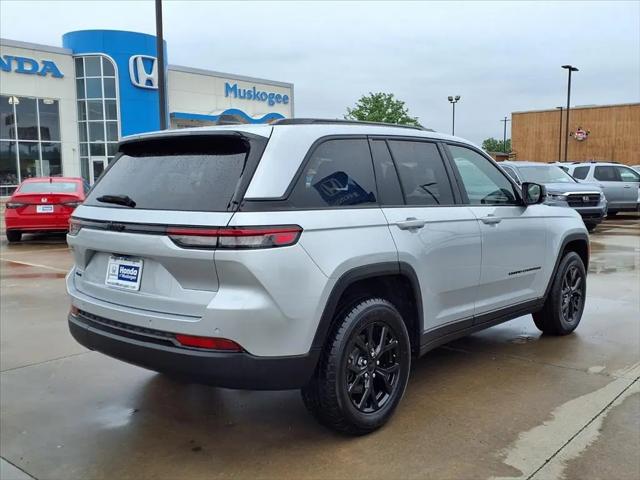 2025 Jeep Grand Cherokee Altitude 4x4