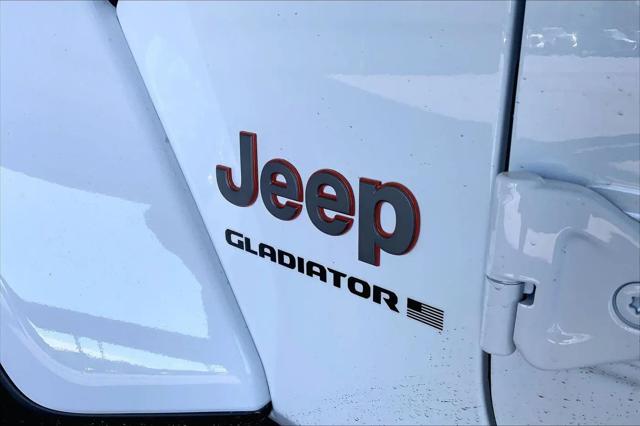 2026 Jeep Gladiator Sport