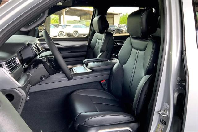 2026 Jeep Grand Wagoneer Limited Altitude 4x4