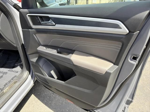 2021 Volkswagen Atlas Cross Sport 3.6L V6 SE w/Technology R-Line