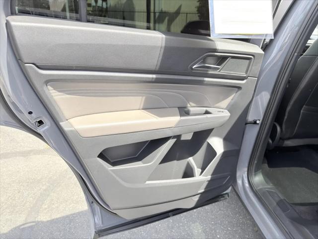 2021 Volkswagen Atlas Cross Sport 3.6L V6 SE w/Technology R-Line