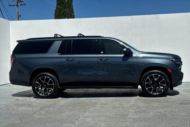 2021 Chevrolet Suburban 4WD RST