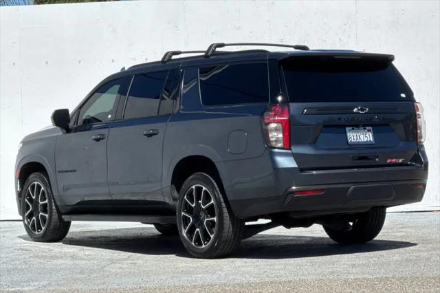 2021 Chevrolet Suburban 4WD RST