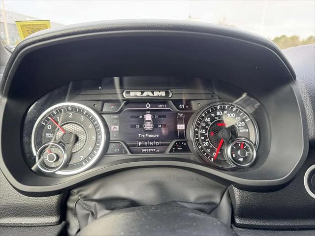 2023 Ram 1500 Big Horn Crew Cab 4x4 5'7" Box