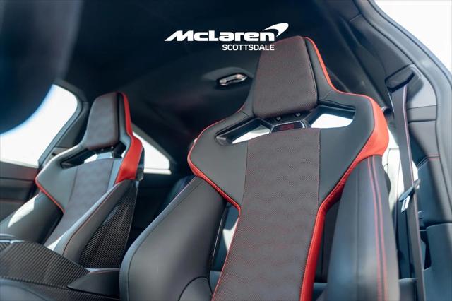 2025 BMW M4 CS