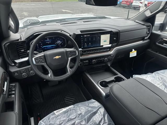 2026 Chevrolet Silverado 3500HD Crew Cab, Long Bed, LT Dual Rear Wheel, RWD