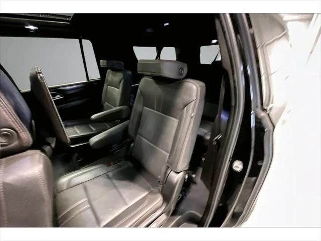2024 Chevrolet Suburban 4WD RST
