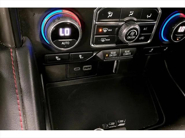 2024 Chevrolet Suburban 4WD RST