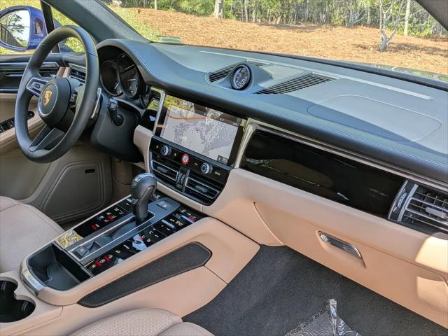 2025 Porsche Macan Macan
