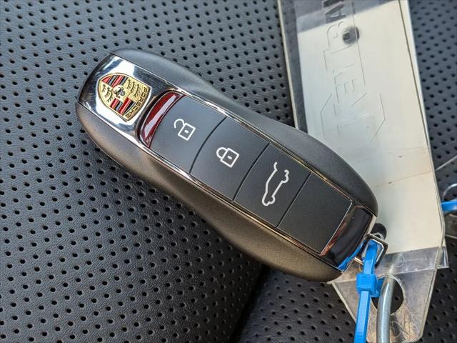 2026 Porsche Macan T